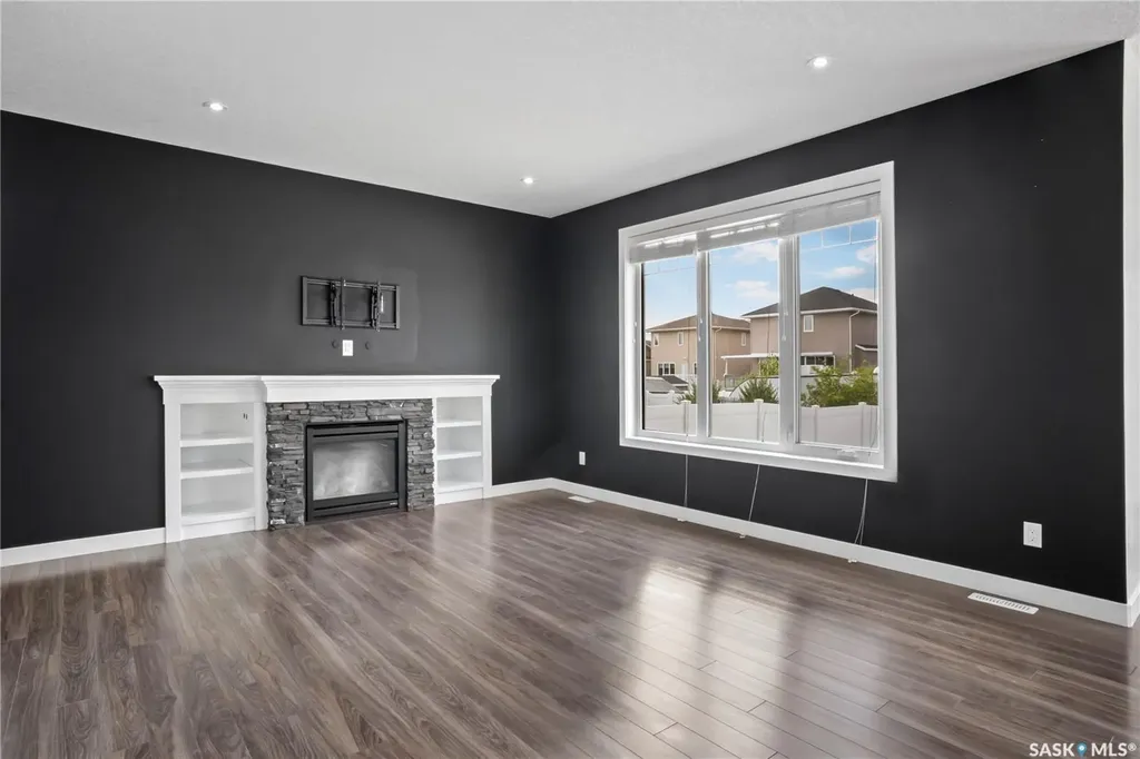 4334 Green Olive Way E Regina SK S4V 1P9