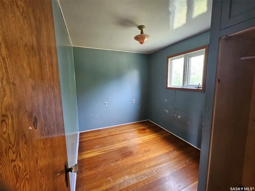 195 Morley Street Kisbey SK S0C 1L0