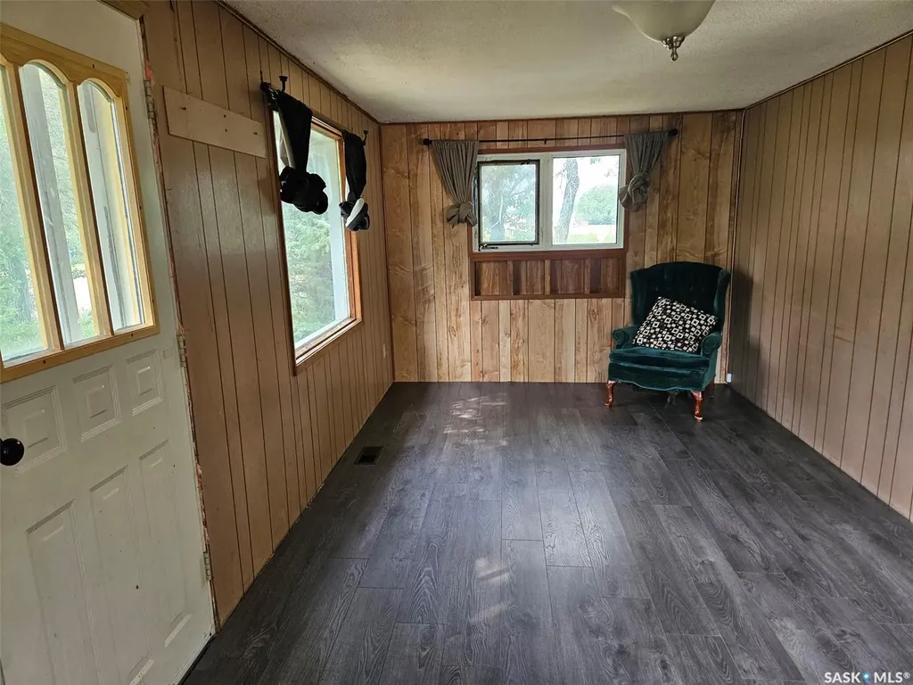195 Morley Street Kisbey SK S0C 1L0