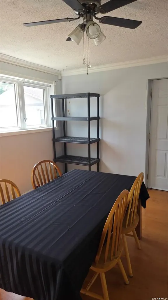 1107 Lillooet Street W Moose Jaw SK S6H 5A2