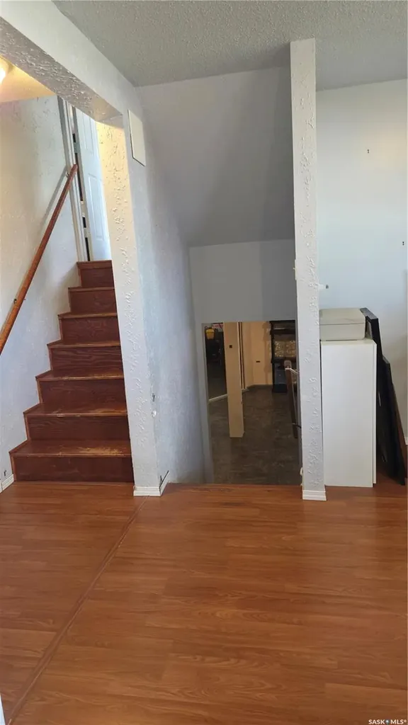 1107 Lillooet Street W Moose Jaw SK S6H 5A2
