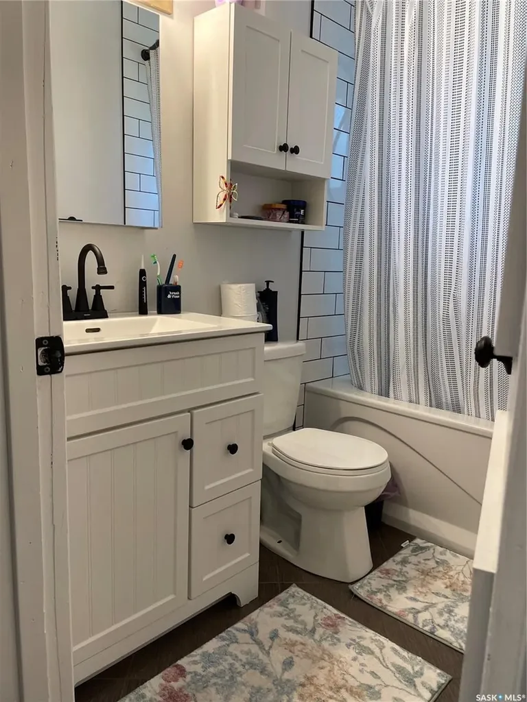 816 Southesk Street Whitewood SK S0G 5C0