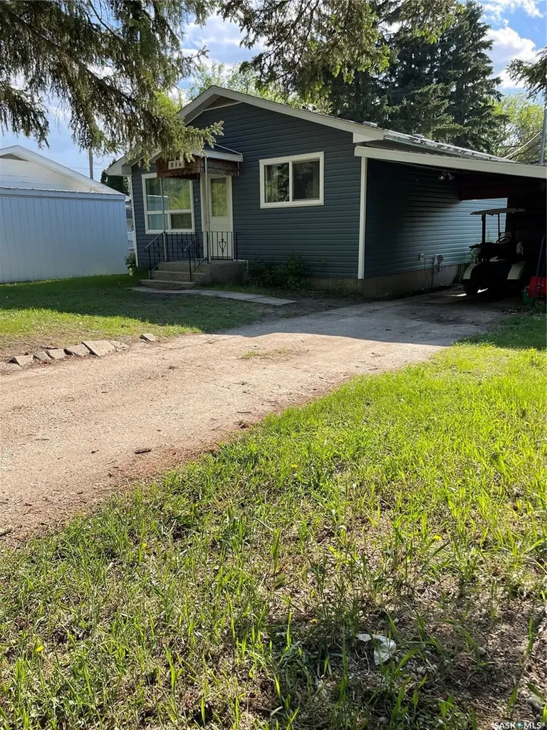 816 Southesk Street Whitewood SK S0G 5C0