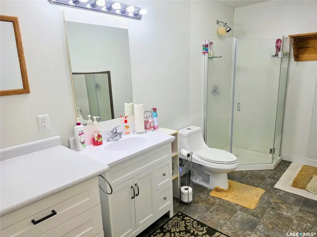 1&2 Pelican Lane Wolverine Rm No. 340 SK S0K 2A0