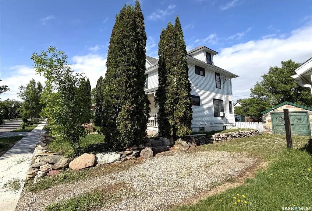 1362 98th Street North Battleford SK S9A 0M2