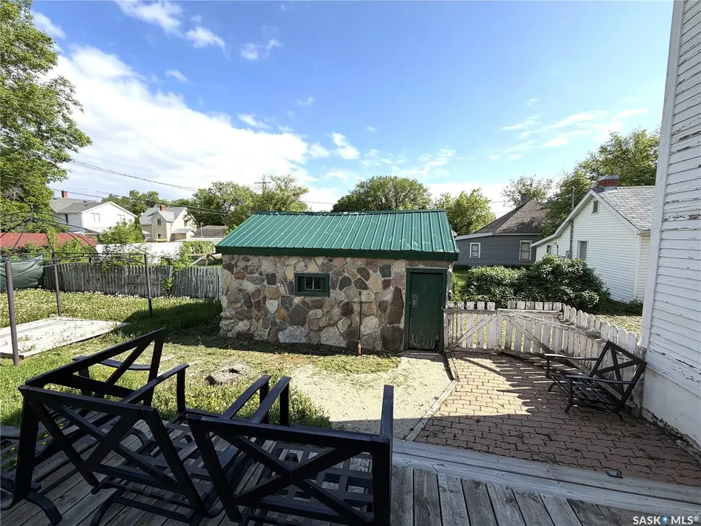 1362 98th Street North Battleford SK S9A 0M2