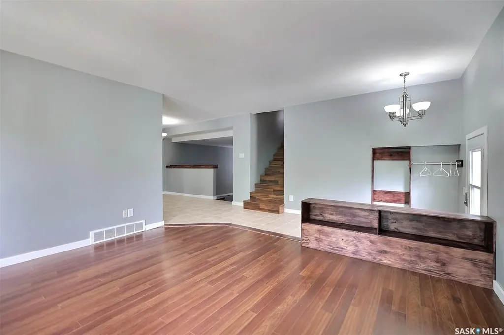 6402 Dalgliesh Drive Regina SK S4X 2R2
