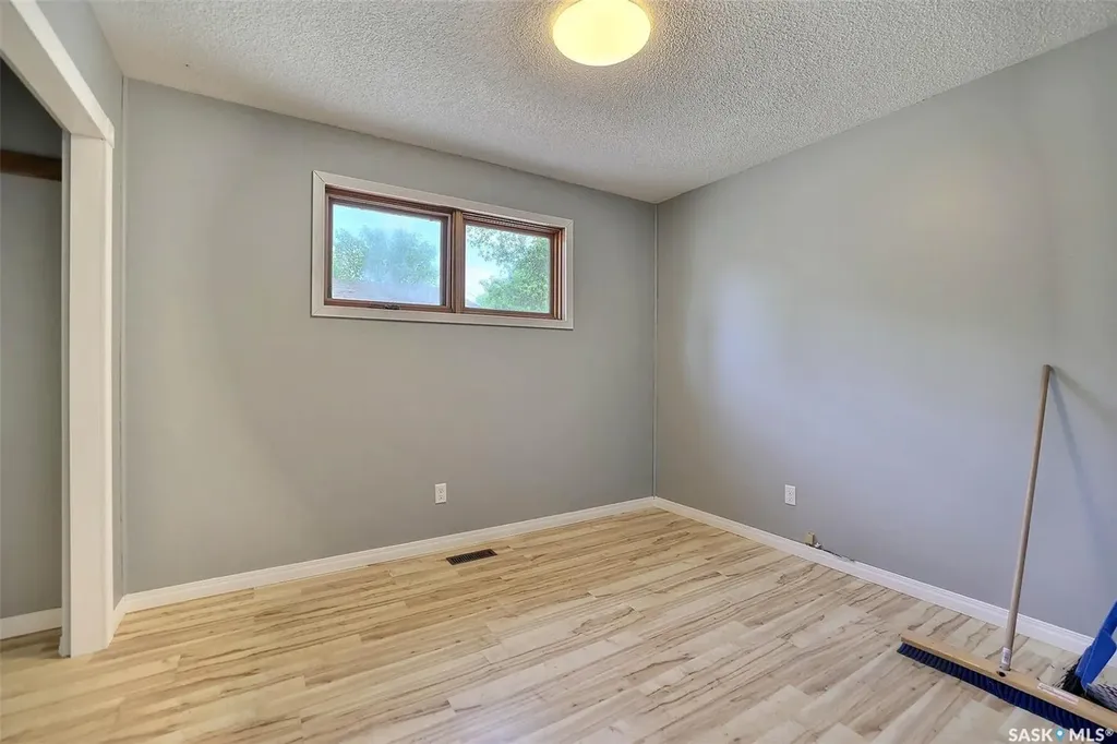 6402 Dalgliesh Drive Regina SK S4X 2R2