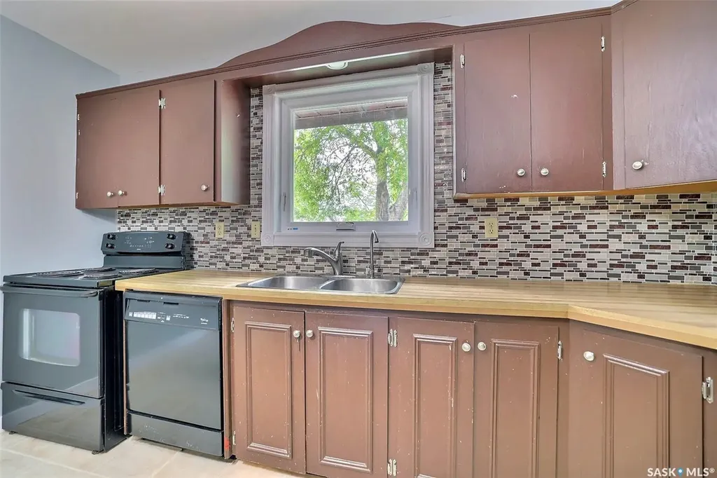 6402 Dalgliesh Drive Regina SK S4X 2R2