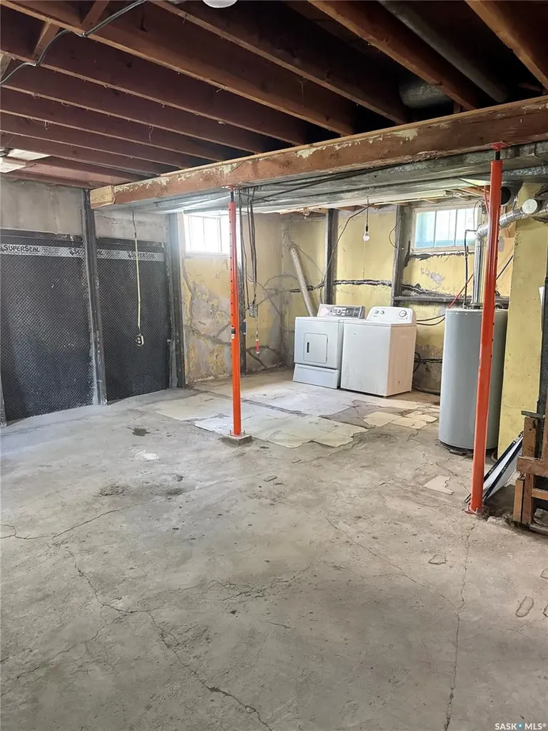 712 Broadway Avenue Regina SK S4N 1C3