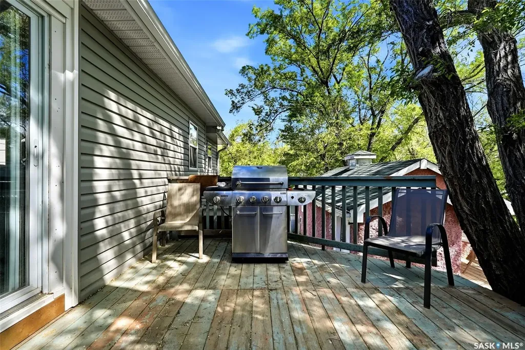 228 Nicoll Avenue Regina Beach SK S0G 4C0