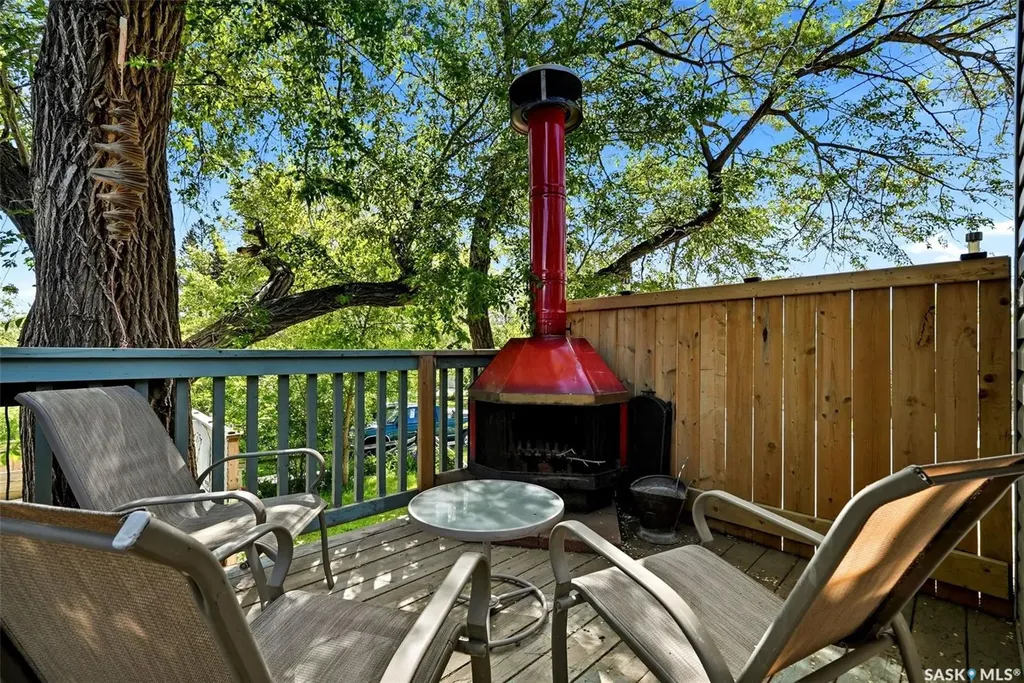 228 Nicoll Avenue Regina Beach SK S0G 4C0