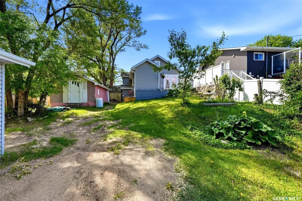 228 Nicoll Avenue Regina Beach SK S0G 4C0