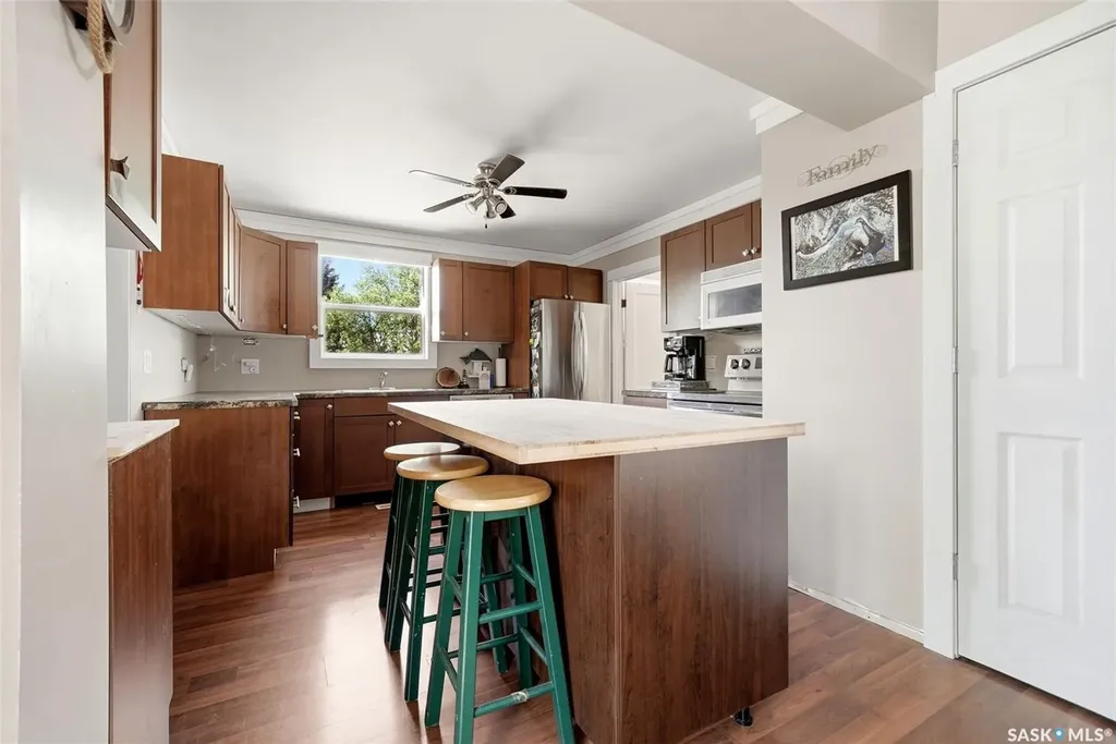 228 Nicoll Avenue Regina Beach SK S0G 4C0