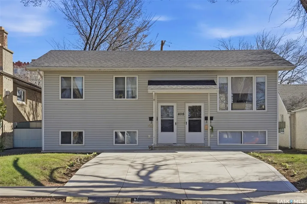 408 L Avenue N Saskatoon SK S7L 2P7