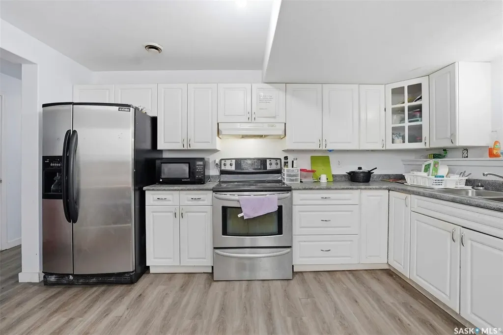 408 L Avenue N Saskatoon SK S7L 2P7