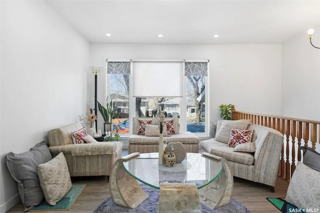 408 L Avenue N Saskatoon SK S7L 2P7