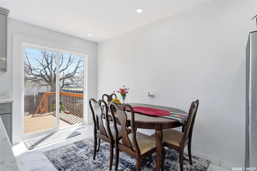 408 L Avenue N Saskatoon SK S7L 2P7
