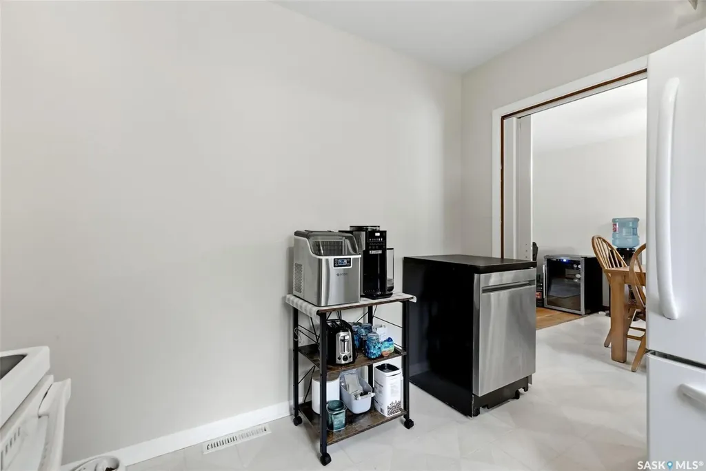 18 Bole Place Regina SK S4S 3W7
