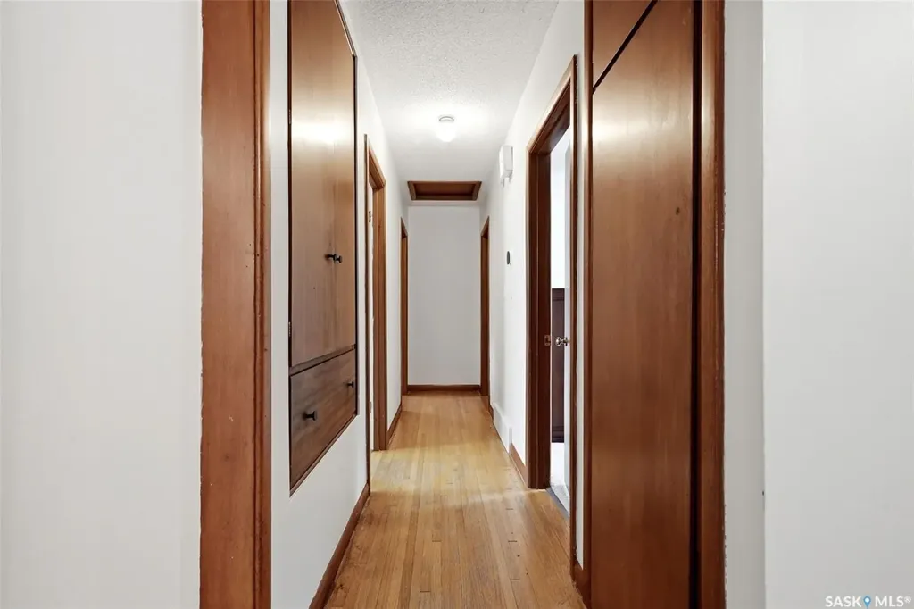 18 Bole Place Regina SK S4S 3W7