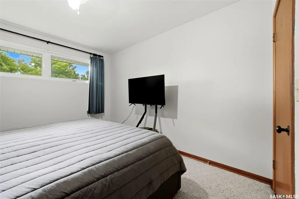 18 Bole Place Regina SK S4S 3W7