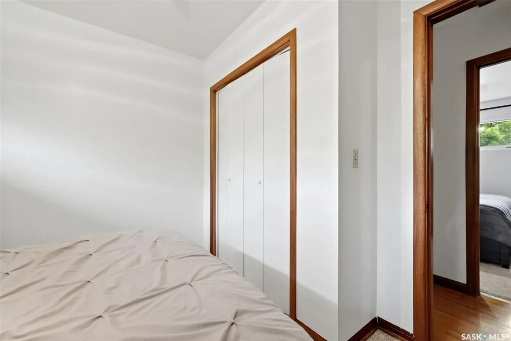 18 Bole Place Regina SK S4S 3W7