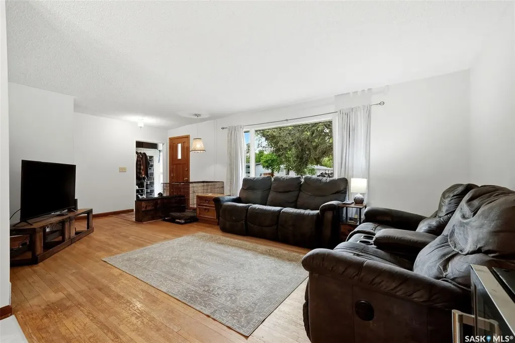 18 Bole Place Regina SK S4S 3W7