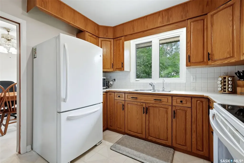 18 Bole Place Regina SK S4S 3W7