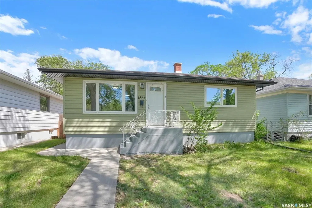 1357 Aberdeen Street Regina SK S4T 5K3