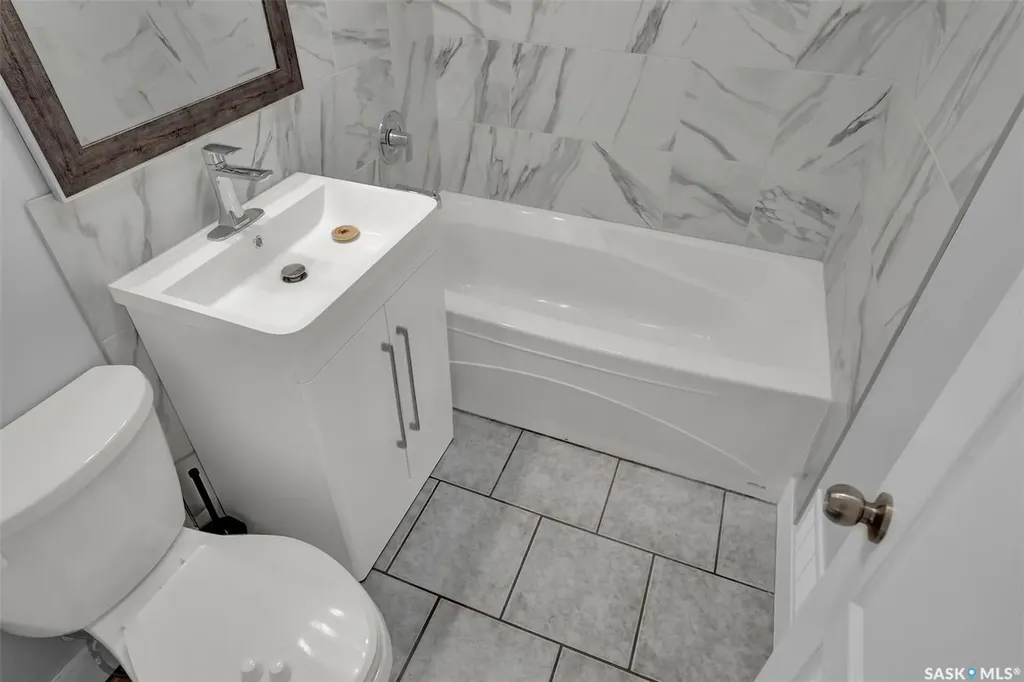 1357 Aberdeen Street Regina SK S4T 5K3