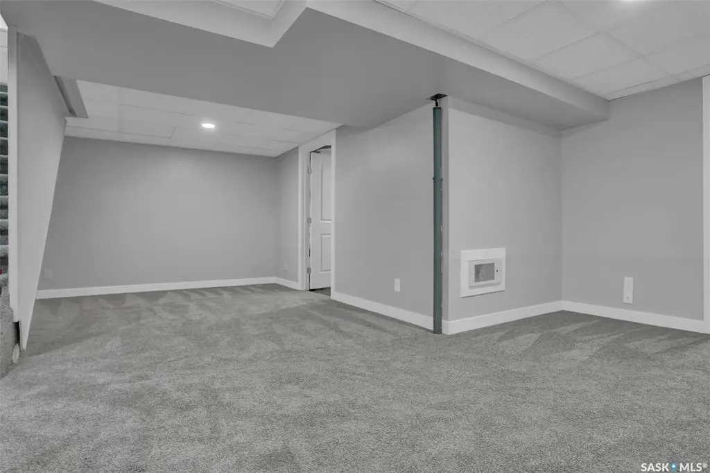 1357 Aberdeen Street Regina SK S4T 5K3