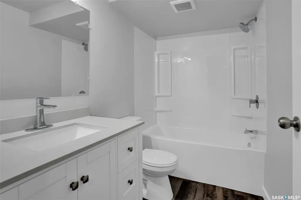 1357 Aberdeen Street Regina SK S4T 5K3