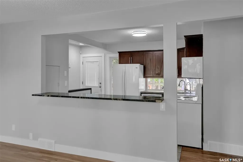 1357 Aberdeen Street Regina SK S4T 5K3
