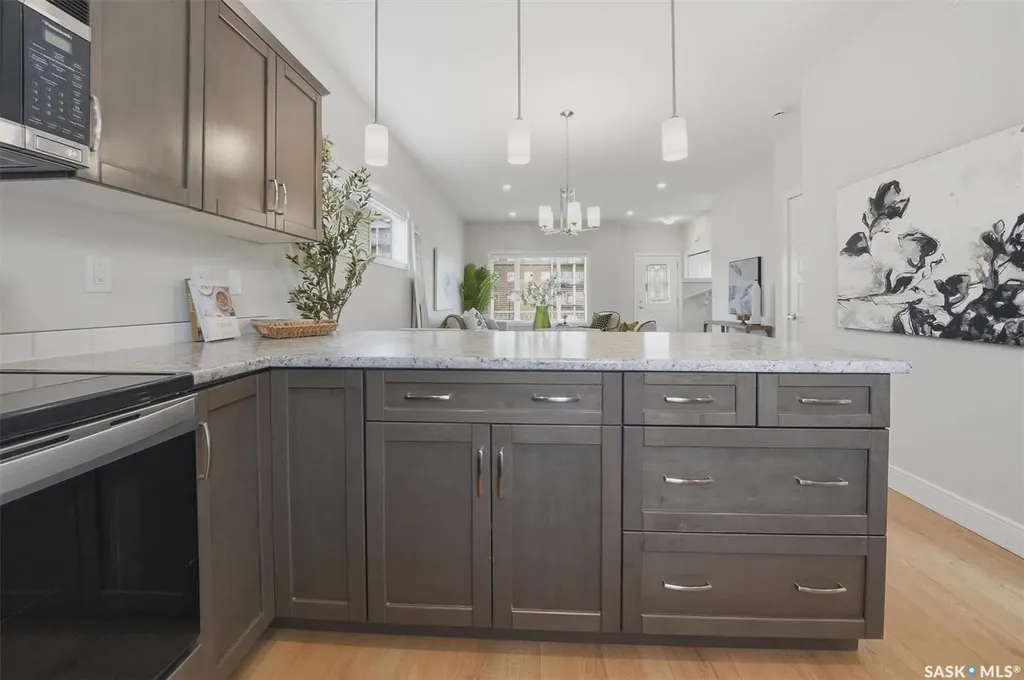 1025 Parr Hill Drive Martensville SK S0K 2T1