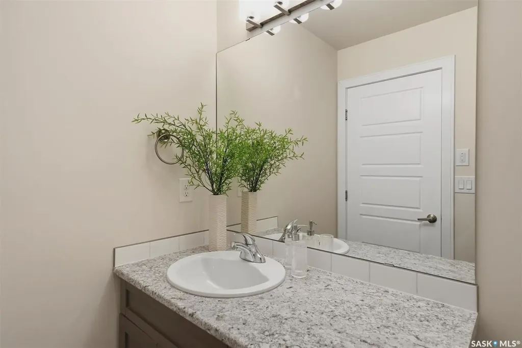 1025 Parr Hill Drive Martensville SK S0K 2T1