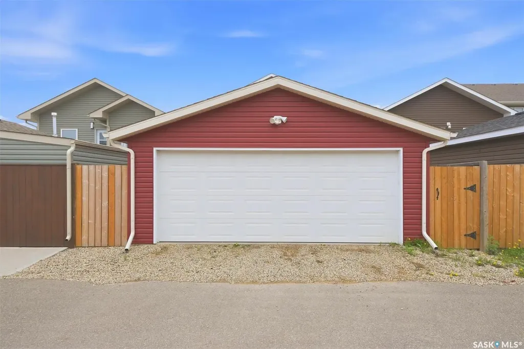 1025 Parr Hill Drive Martensville SK S0K 2T1