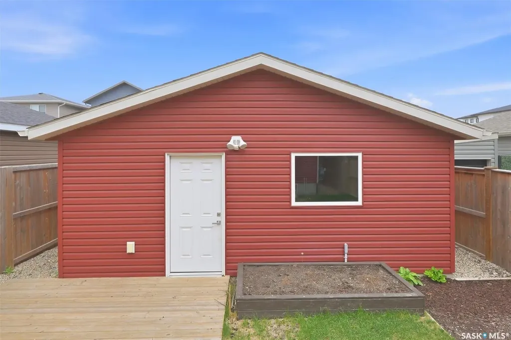 1025 Parr Hill Drive Martensville SK S0K 2T1