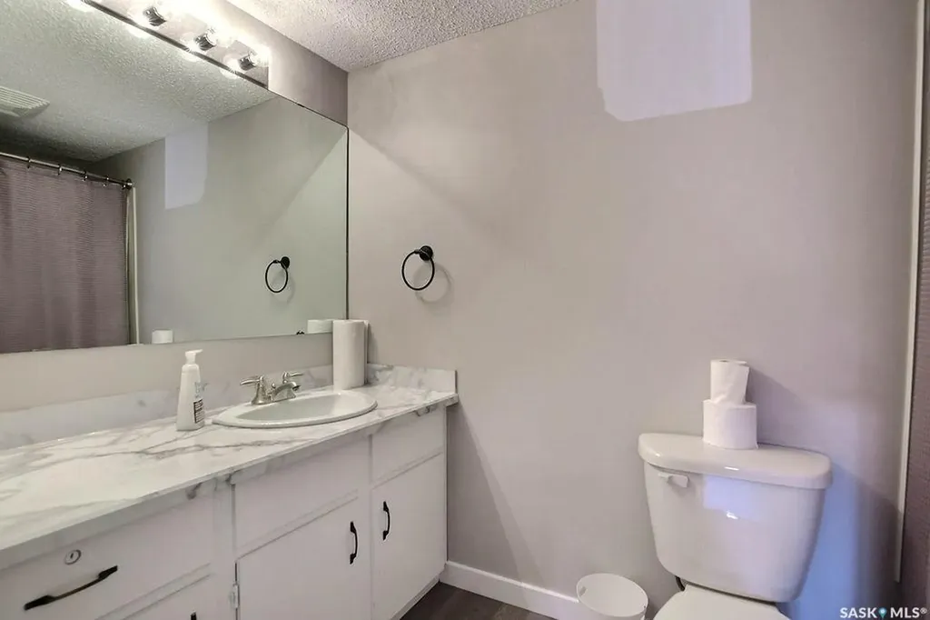 2315 Mcintyre Street Regina SK S4P 3Y8
