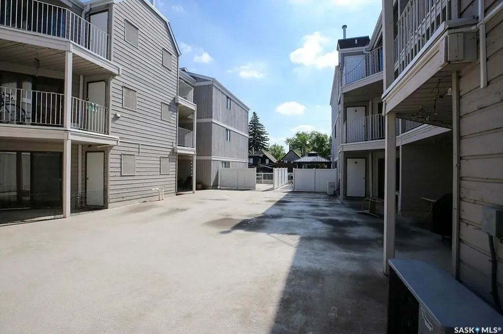 2315 Mcintyre Street Regina SK S4P 3Y8