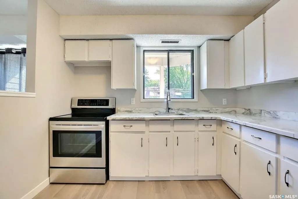 2315 Mcintyre Street Regina SK S4P 3Y8