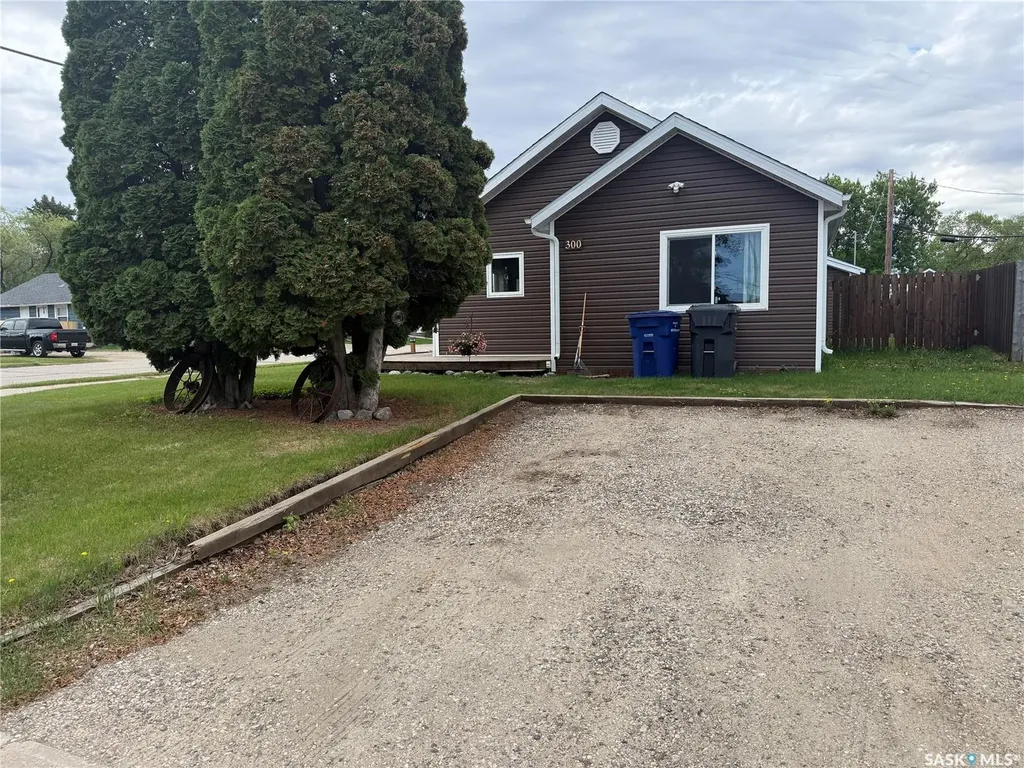 300 8th Avenue W Nipawin SK S0E 1E0