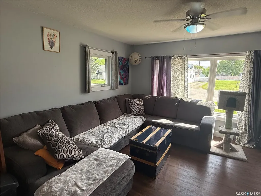 300 8th Avenue W Nipawin SK S0E 1E0