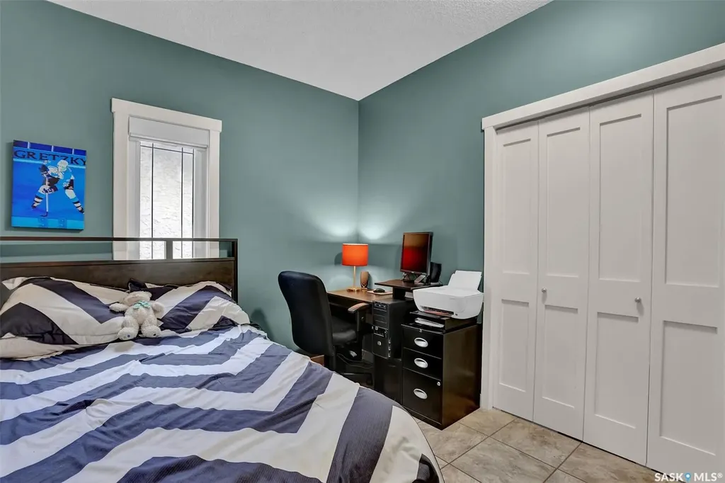 3402 Phaneuf Crescent E Regina SK S4V 1V4