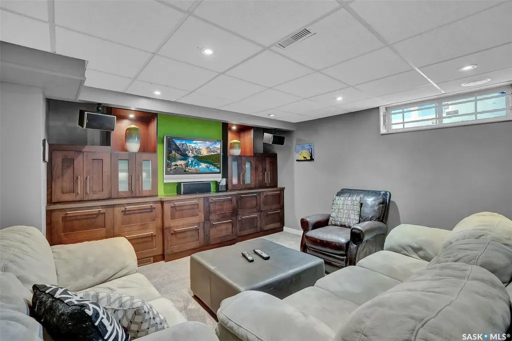 3402 Phaneuf Crescent E Regina SK S4V 1V4