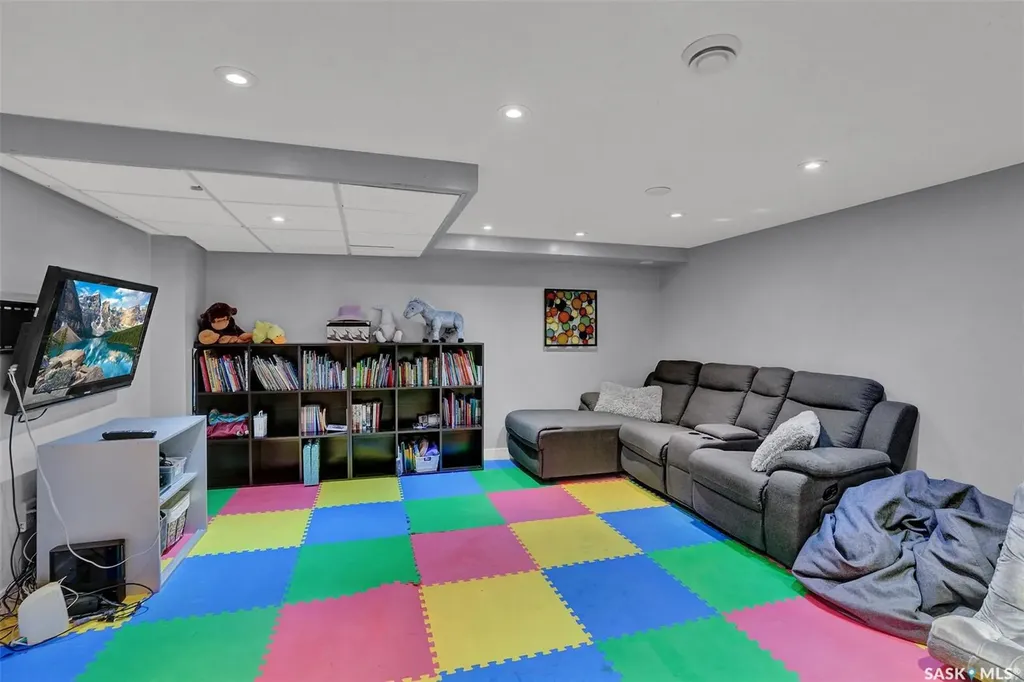 3402 Phaneuf Crescent E Regina SK S4V 1V4