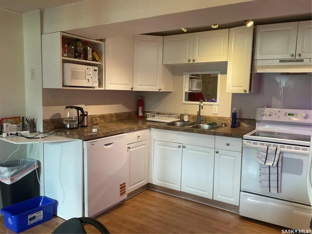 302 Dunlop Street Saskatoon SK S7N 2P7