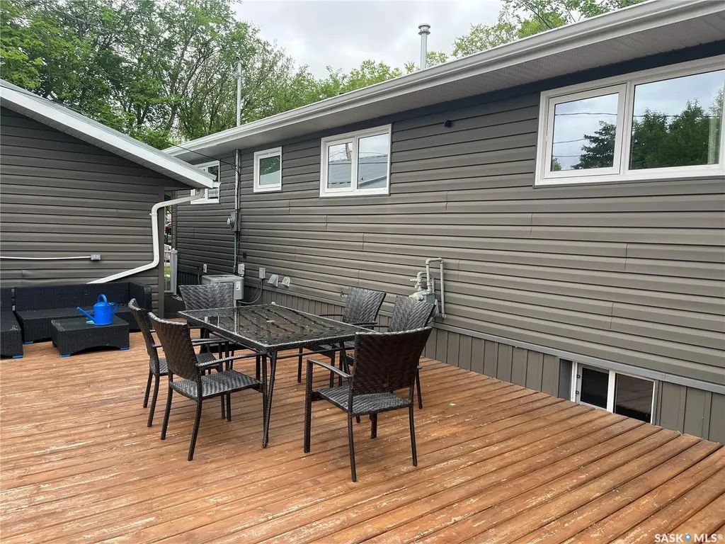 61 2nd Street SW Wadena SK S0A 4J0