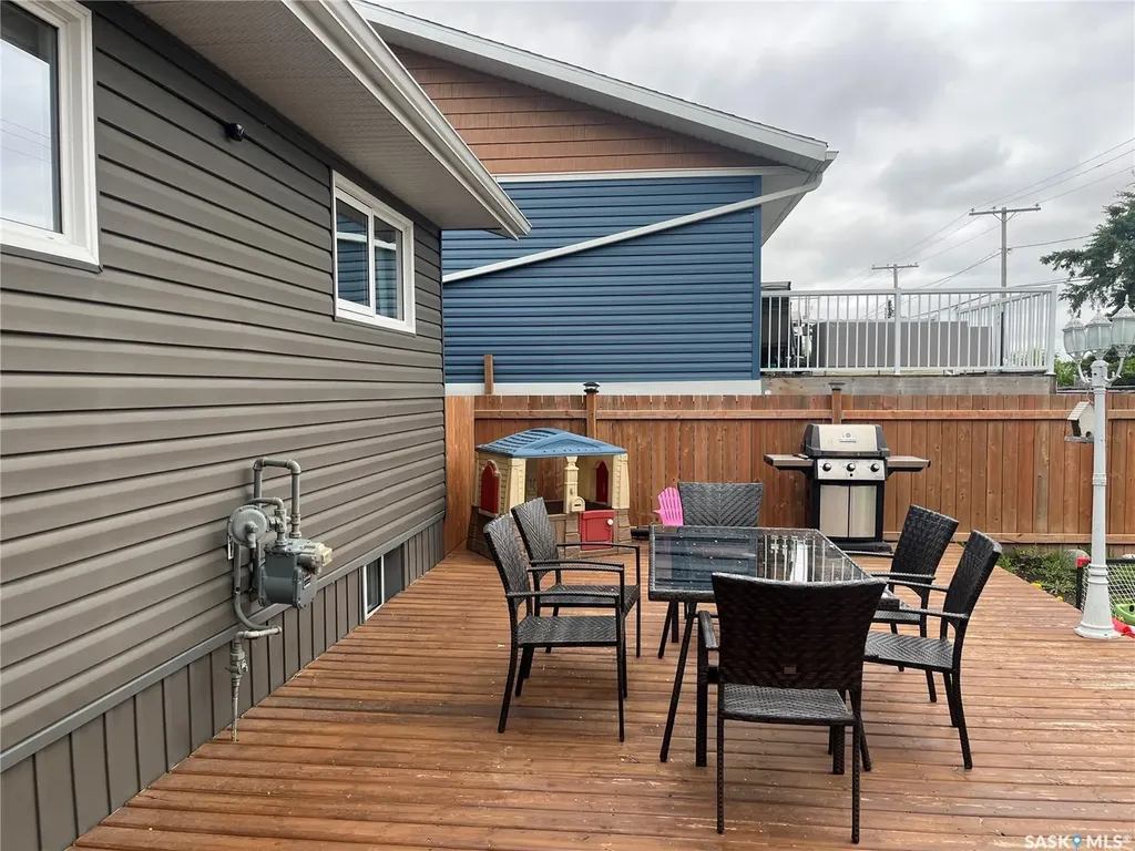61 2nd Street SW Wadena SK S0A 4J0
