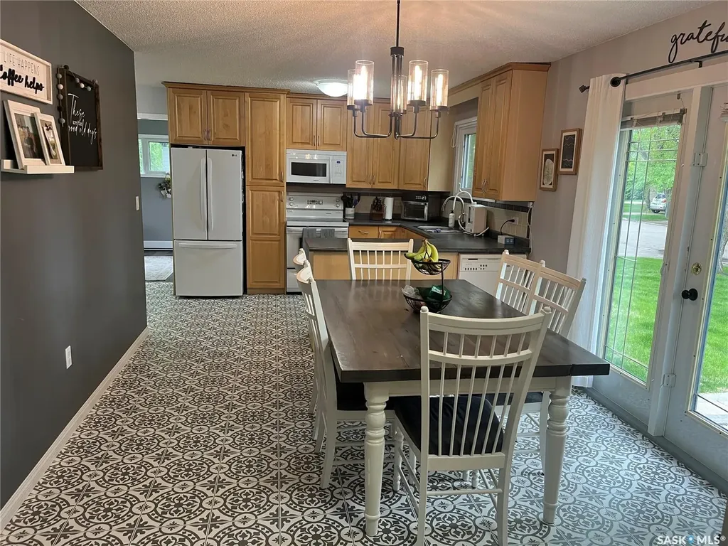 61 2nd Street SW Wadena SK S0A 4J0