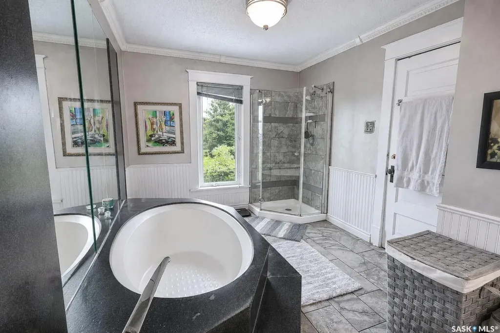 42 20th Street E Prince Albert SK S6V 1K4